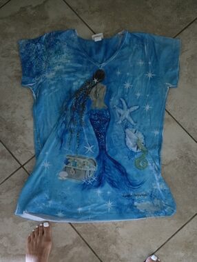 Blue Mermaid Graphic Short Sleeve Tee Good Condition